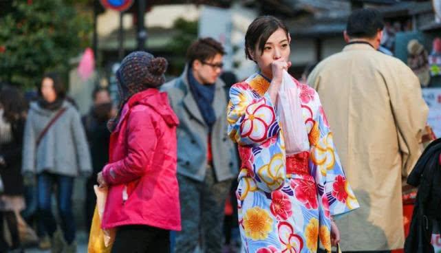 日本人绽放,传统与现代的交融