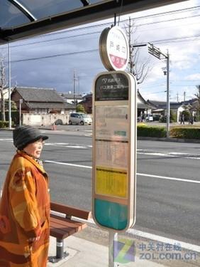 日本公交站牌,揭秘日本公交站牌的精致设计