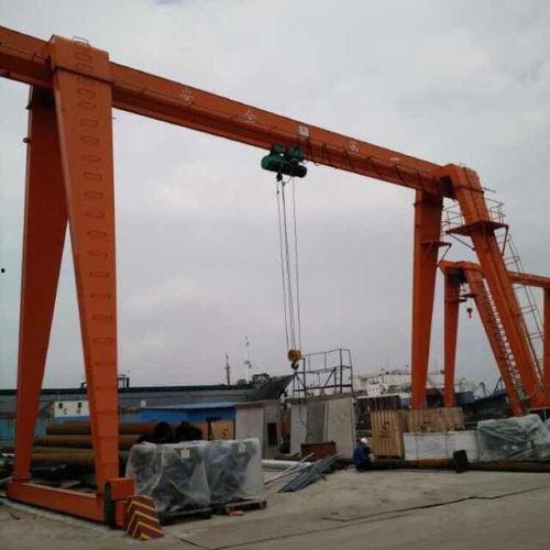 龙门吊视频,高效物流搬运的钢铁巨兽风采