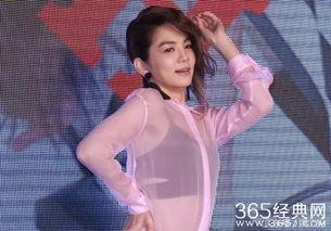 女明星脚臭的,揭秘女明星的脚臭之谜