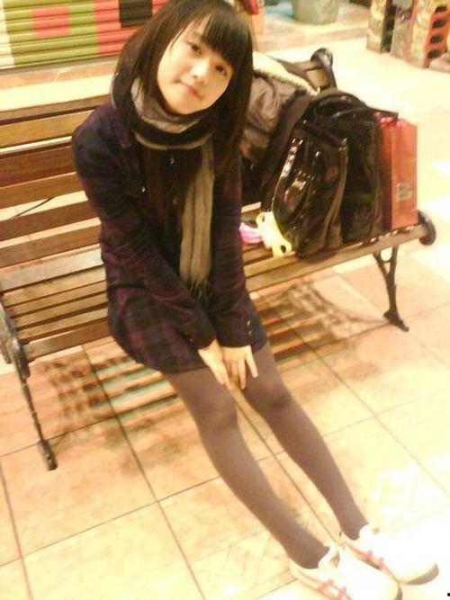 学生制服丝袜色情