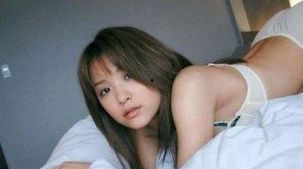 十二岁女孩av,十二岁女孩的AV成长故事